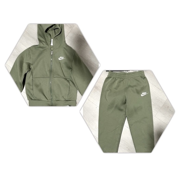 Nike Boys Large (6-7) Sportswear Club Fleece Full-Zip Hoodie & Jogger Pant Set - Picture 1 of 14